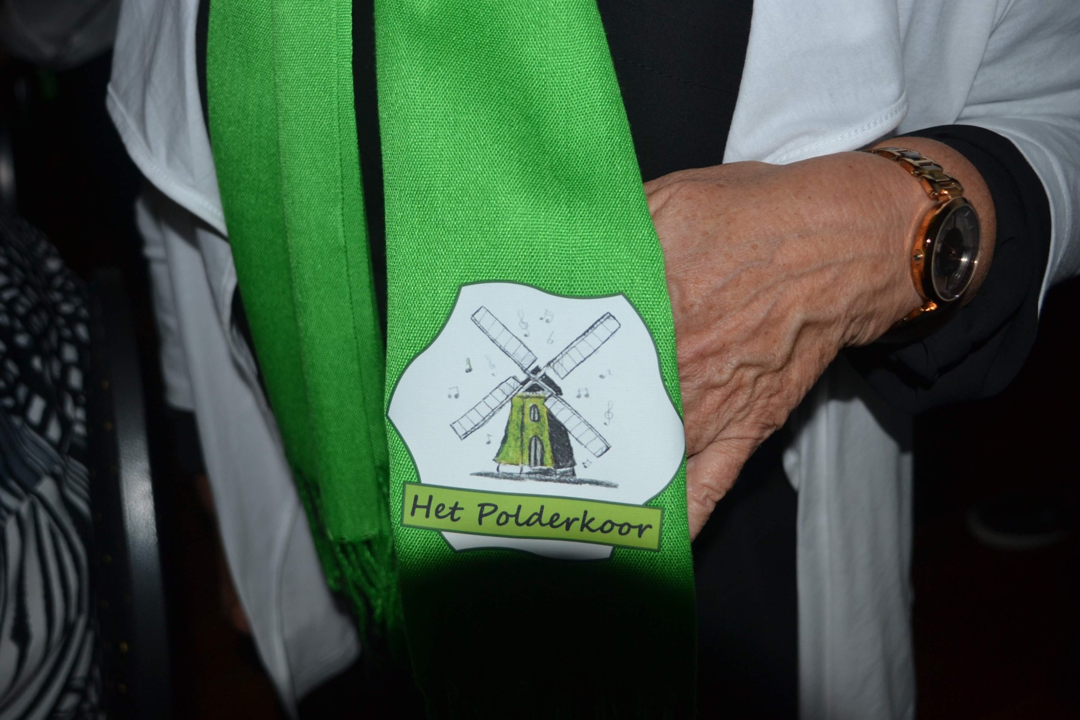 Onze sjaal met logo